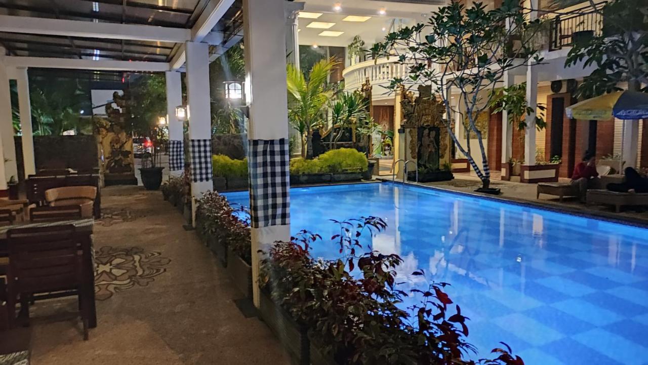 Mirabell Hotel & Convention Hall Malang Eksteriør bilde