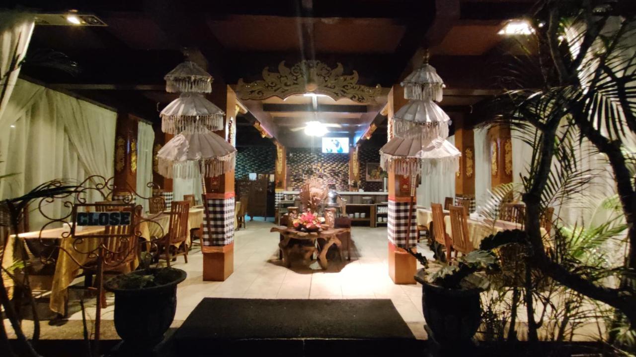 Mirabell Hotel & Convention Hall Malang Eksteriør bilde