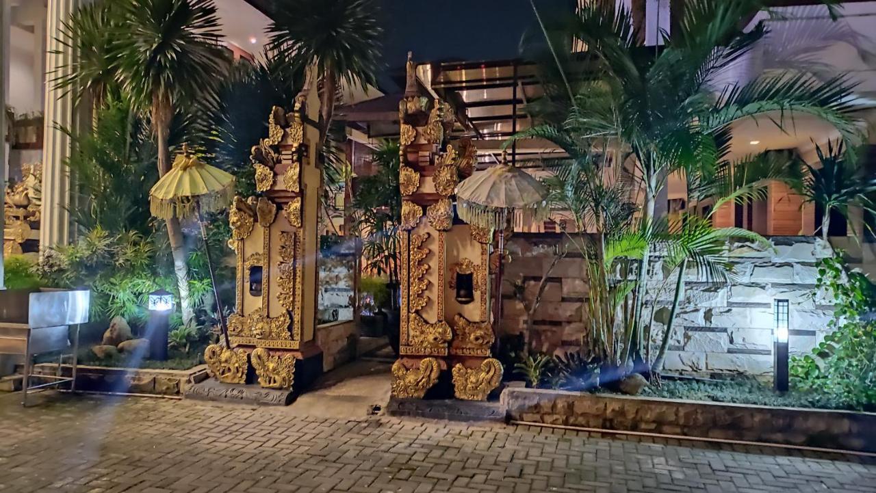 Mirabell Hotel & Convention Hall Malang Eksteriør bilde
