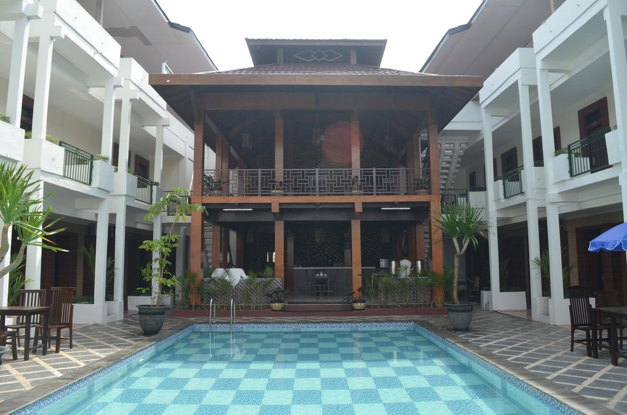 Mirabell Hotel & Convention Hall Malang Eksteriør bilde